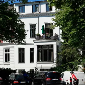 Von Deska - White House Apartment Hamburg